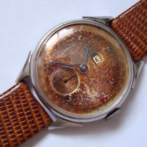 VINTAGE WIND UP BENRUS DAYS/DATE ,RUN GREAT